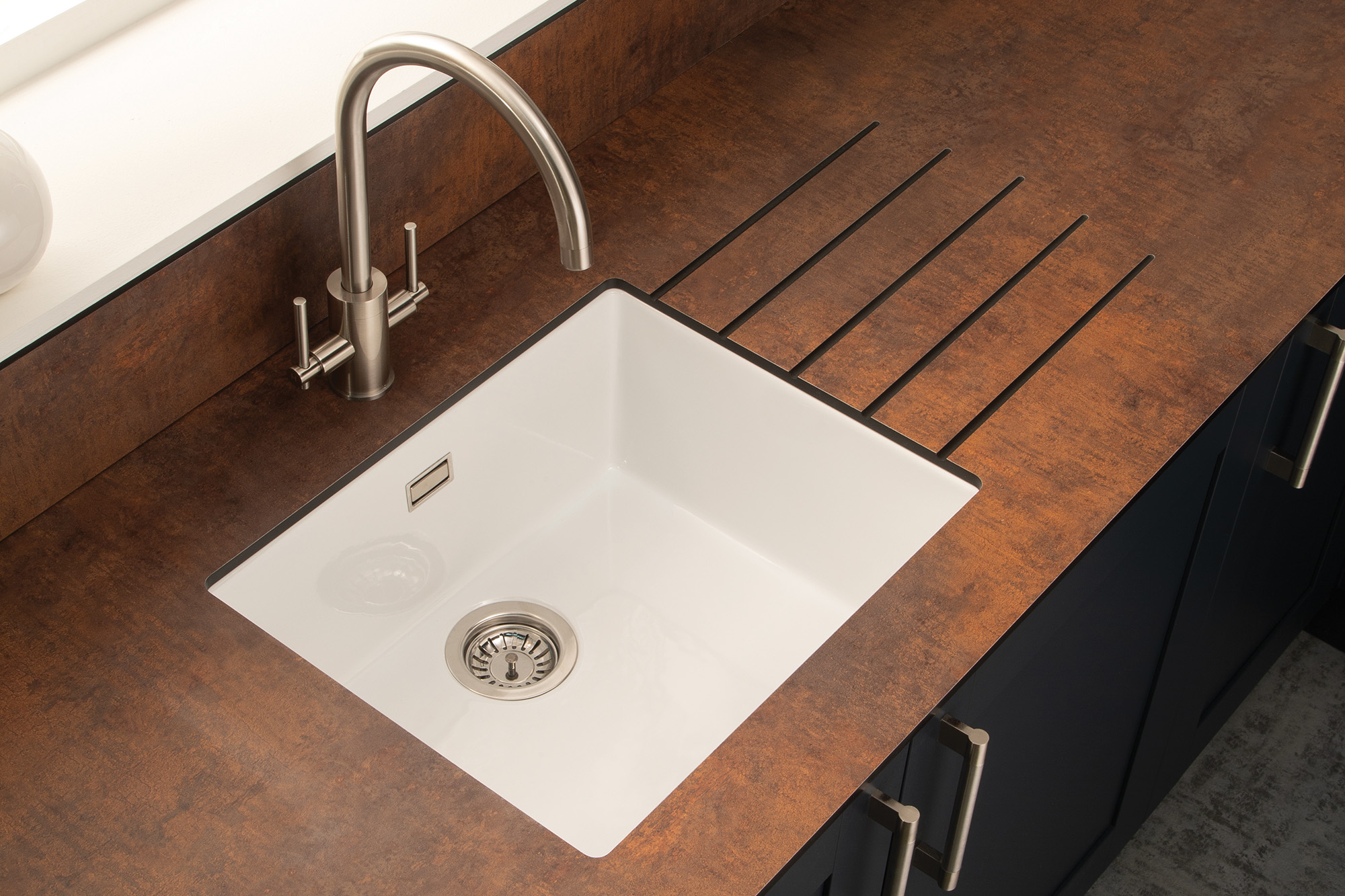 mariz ceramic sink